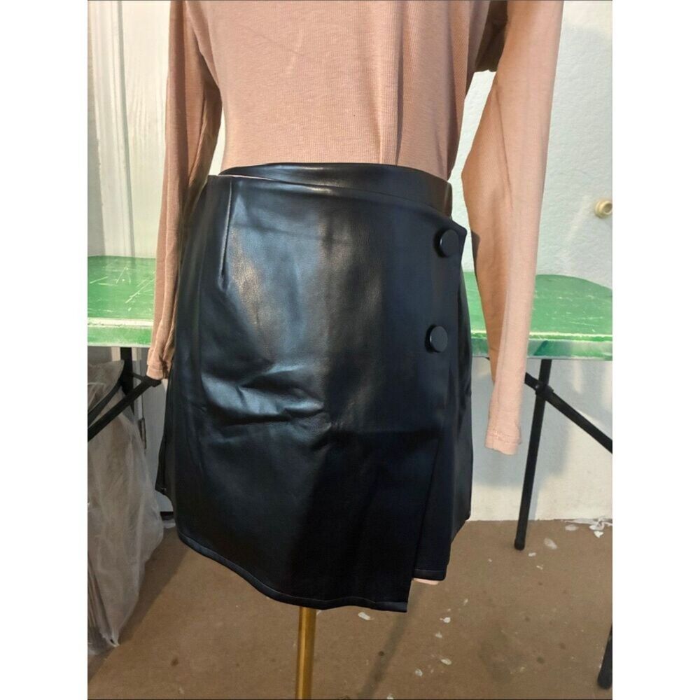 The Drop Faux Leather Mini Skirt, Medium, 5K-130B051